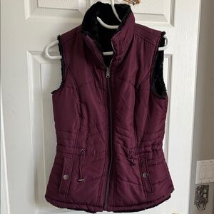 Women's Quilted Vest - Deep Plum